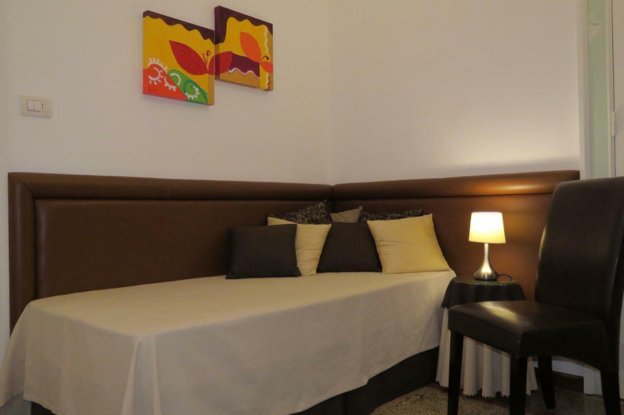 גאליפולי Palazzo De Tomasi B&B מראה חיצוני תמונה