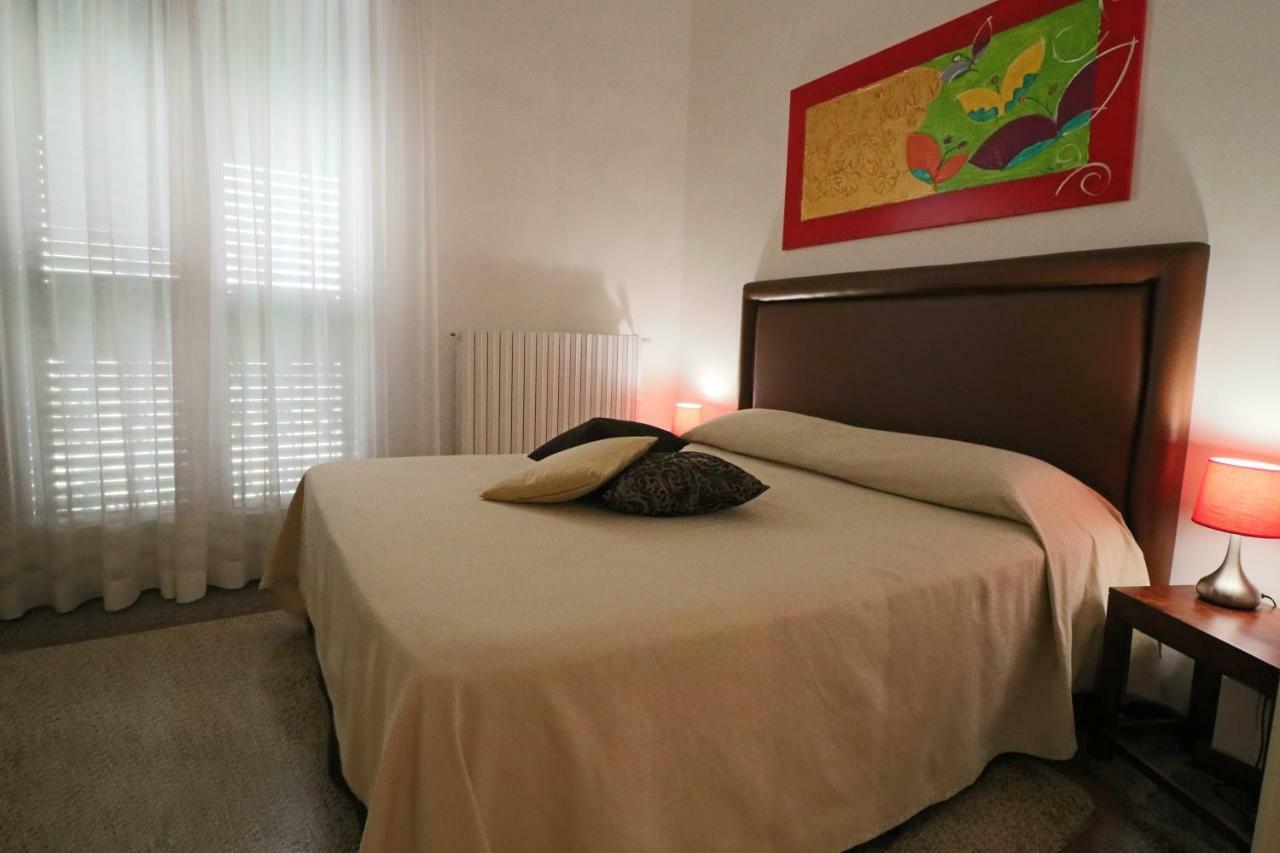 גאליפולי Palazzo De Tomasi B&B מראה חיצוני תמונה