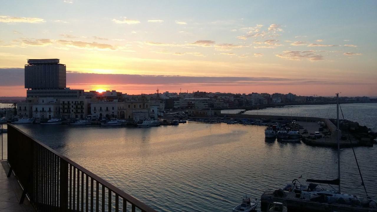 גאליפולי Palazzo De Tomasi B&B מראה חיצוני תמונה
